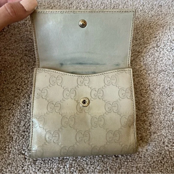 Gucci Monogram Princy Compact Wallet - Picture 4 of 11